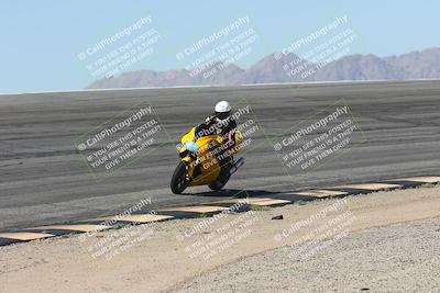 media/Oct-13-2025-Moto Forza (Mon) [[a66d839500]]/4-C Group/Session 2 (Bowl)/